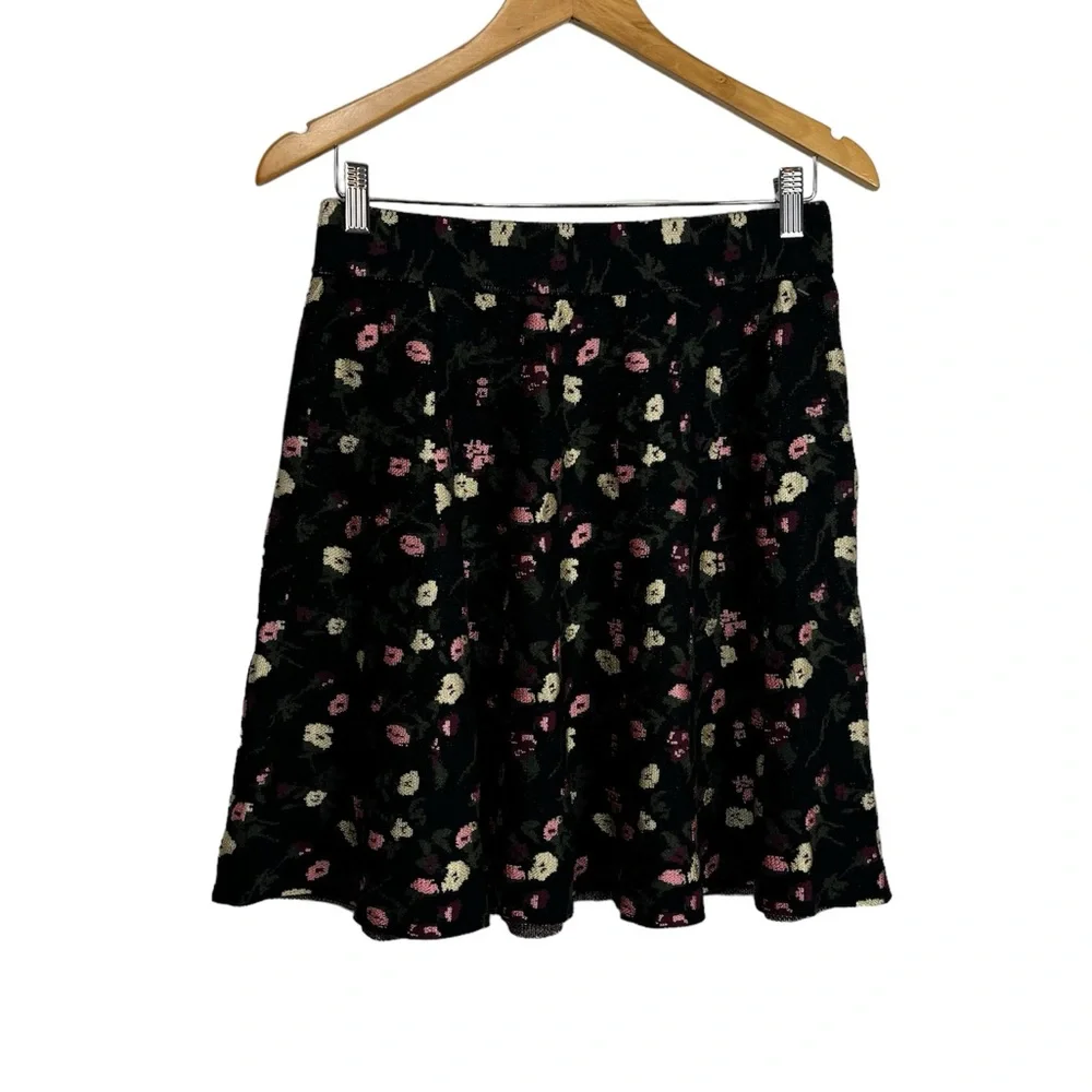 Club Monaco Black Floral Knit Skirt Large